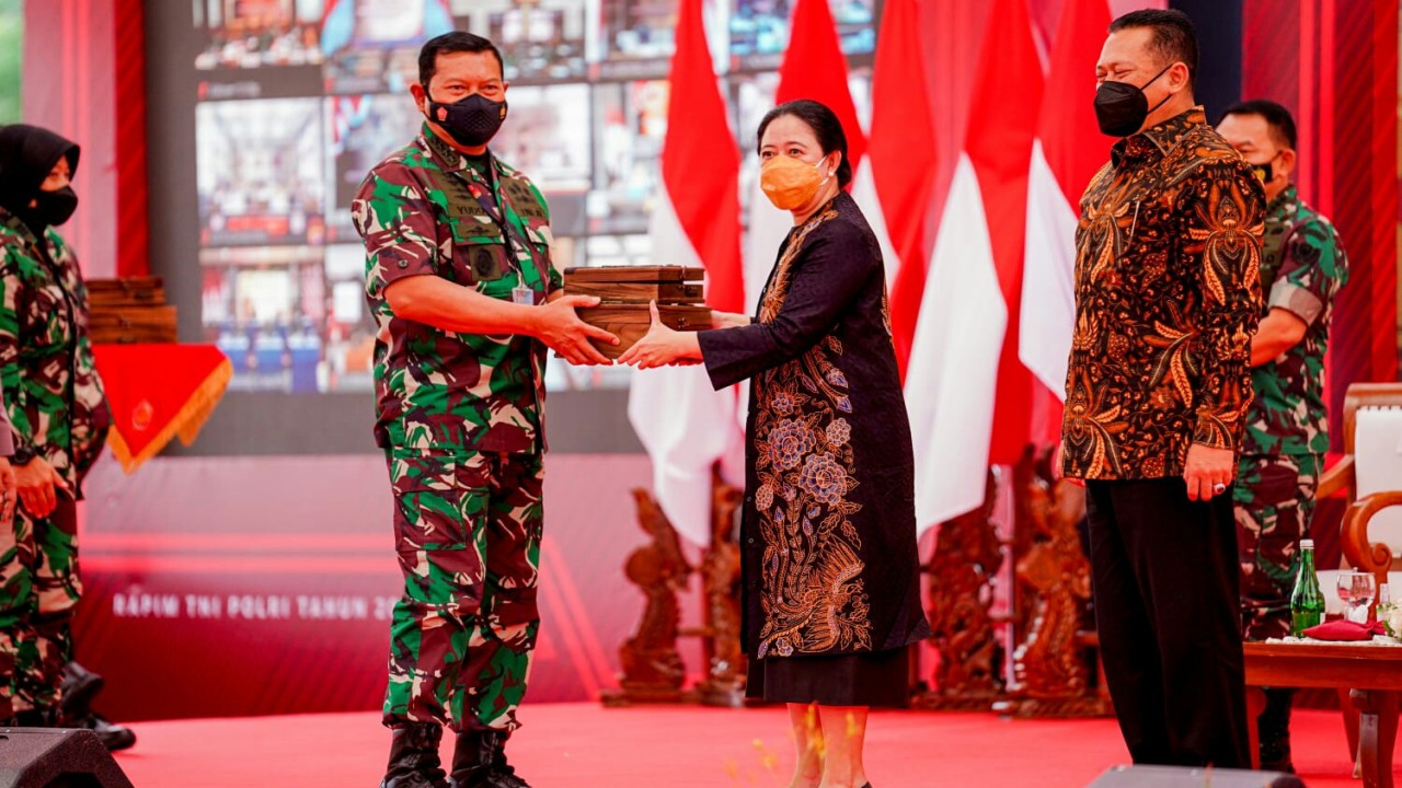 DPR RI Abaikan Peranan TNI Duduki Kursi Pemerintahan